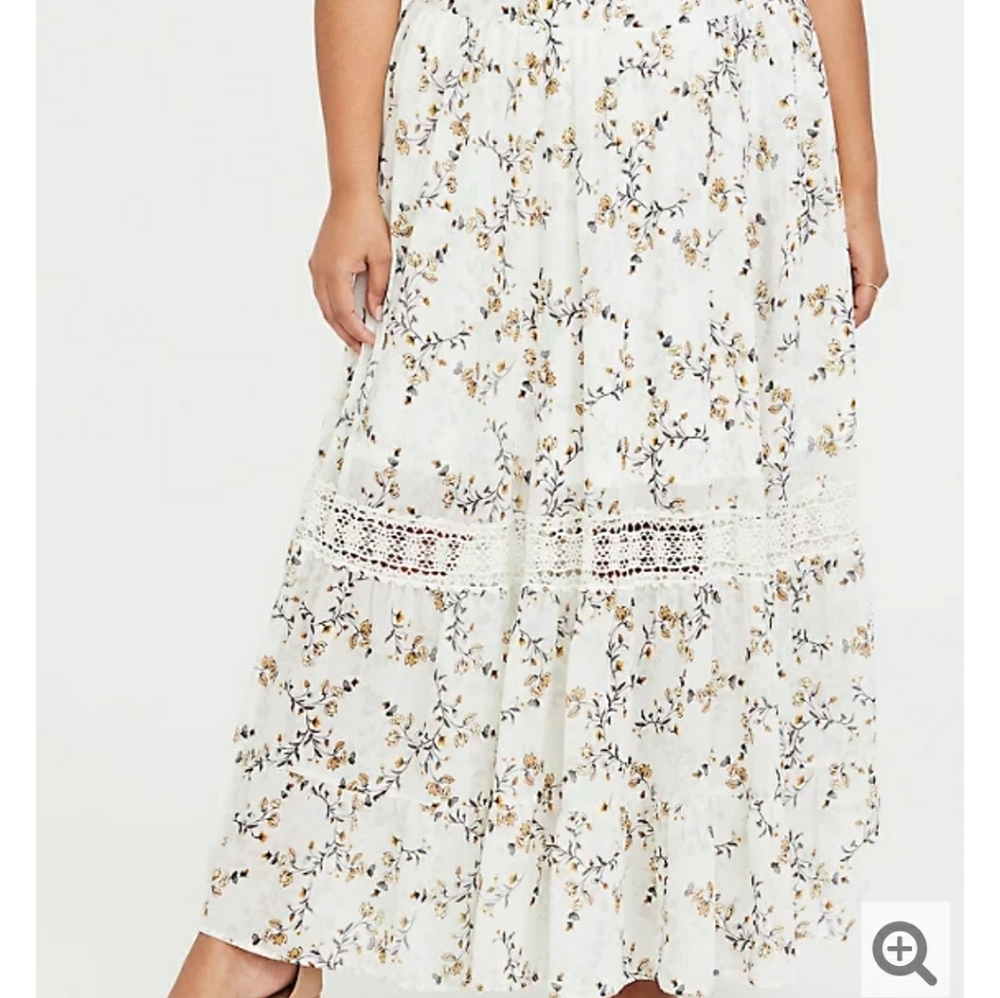 💐NWOT Ladies Torrid skirt